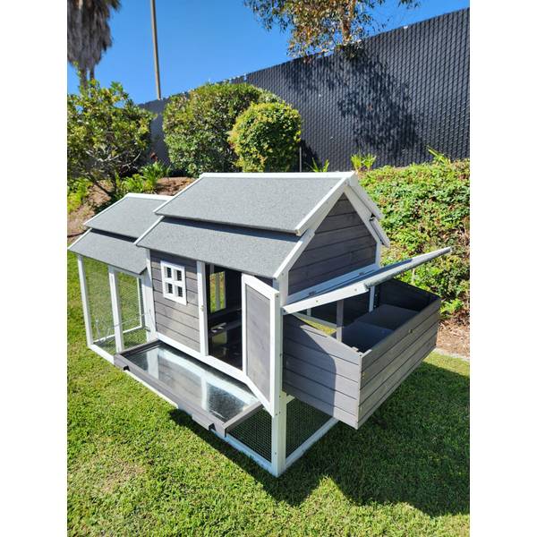 Rugged Ranch Cheyenne Chicken Coop
