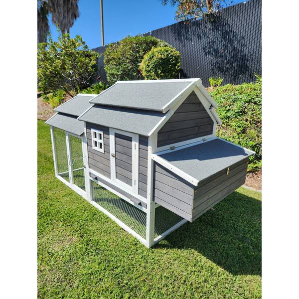 Rugged Ranch Cheyenne Chicken Coop