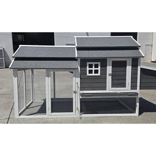 Rugged Ranch Cheyenne Chicken Coop