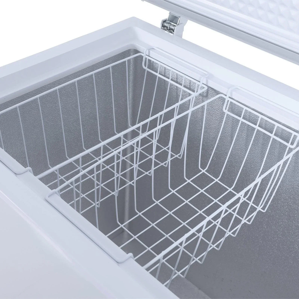 Avanti CF10F0W 10 Cu. Ft. White Chest Freezer