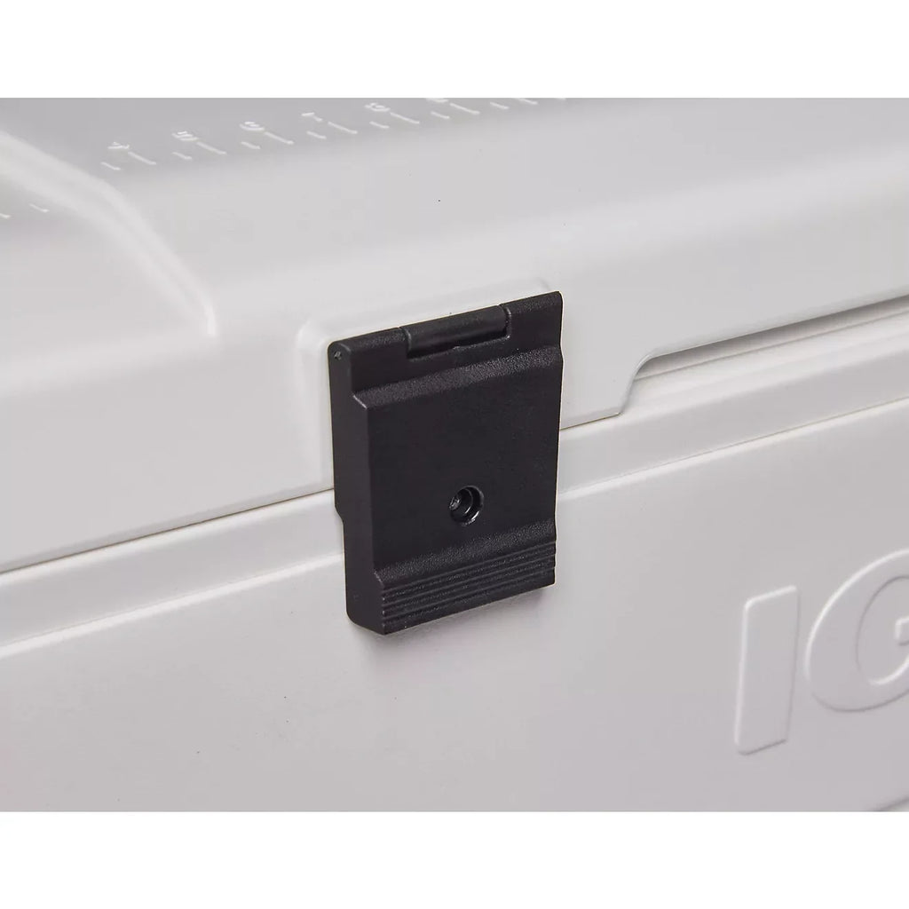 Igloo MaxCold 152-qt. Cooler   White 01