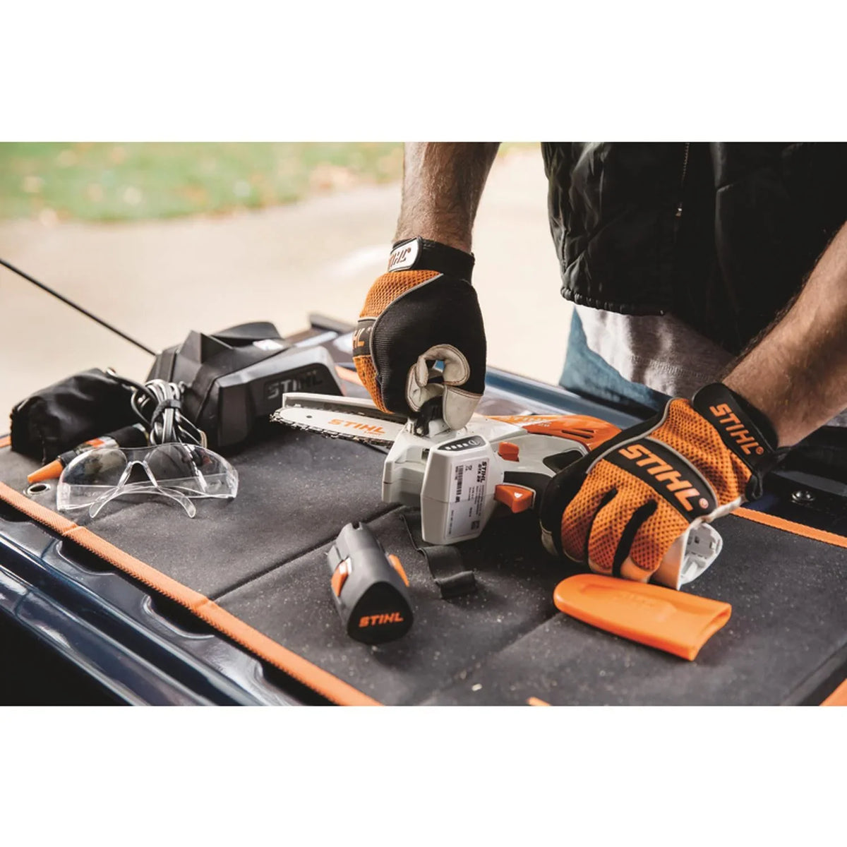 Battery Garden Pruner Kit (Battery \u0026 Charger)