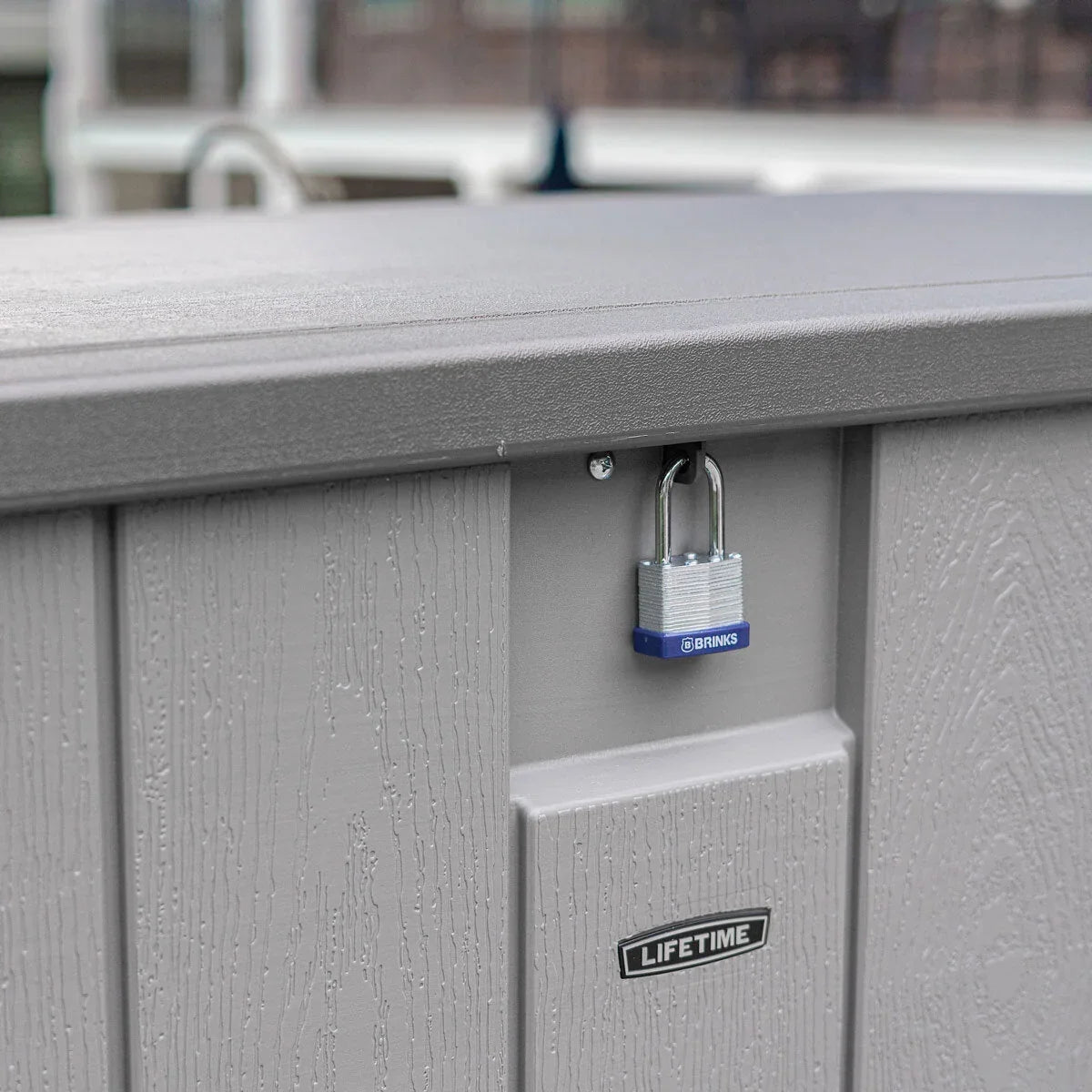 568-Liter Outdoor Storage Deck Box - Model 60384U